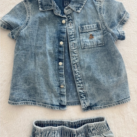 Baby Gap Boy’s Denim Set with Short Sleeve Button Down‎ and Shorts - Picture 4 of 11